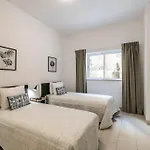 Old Town Center - Verasol 2 *